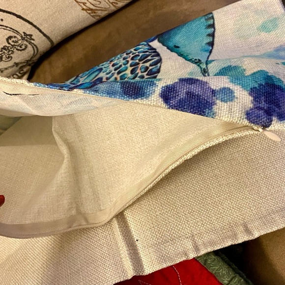 Blue Turtle Pillow Cover - Picture 2 of 4